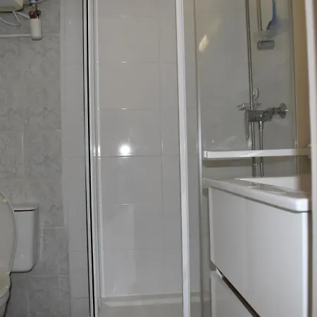 Studio Balaruc-Les-Bains, 1 Piece, 3 Personnes - Fr-1-534-49 Lejlighed Balaruc-les-Bains